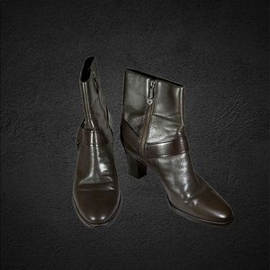 NIKE Cole Haan woman’s boots